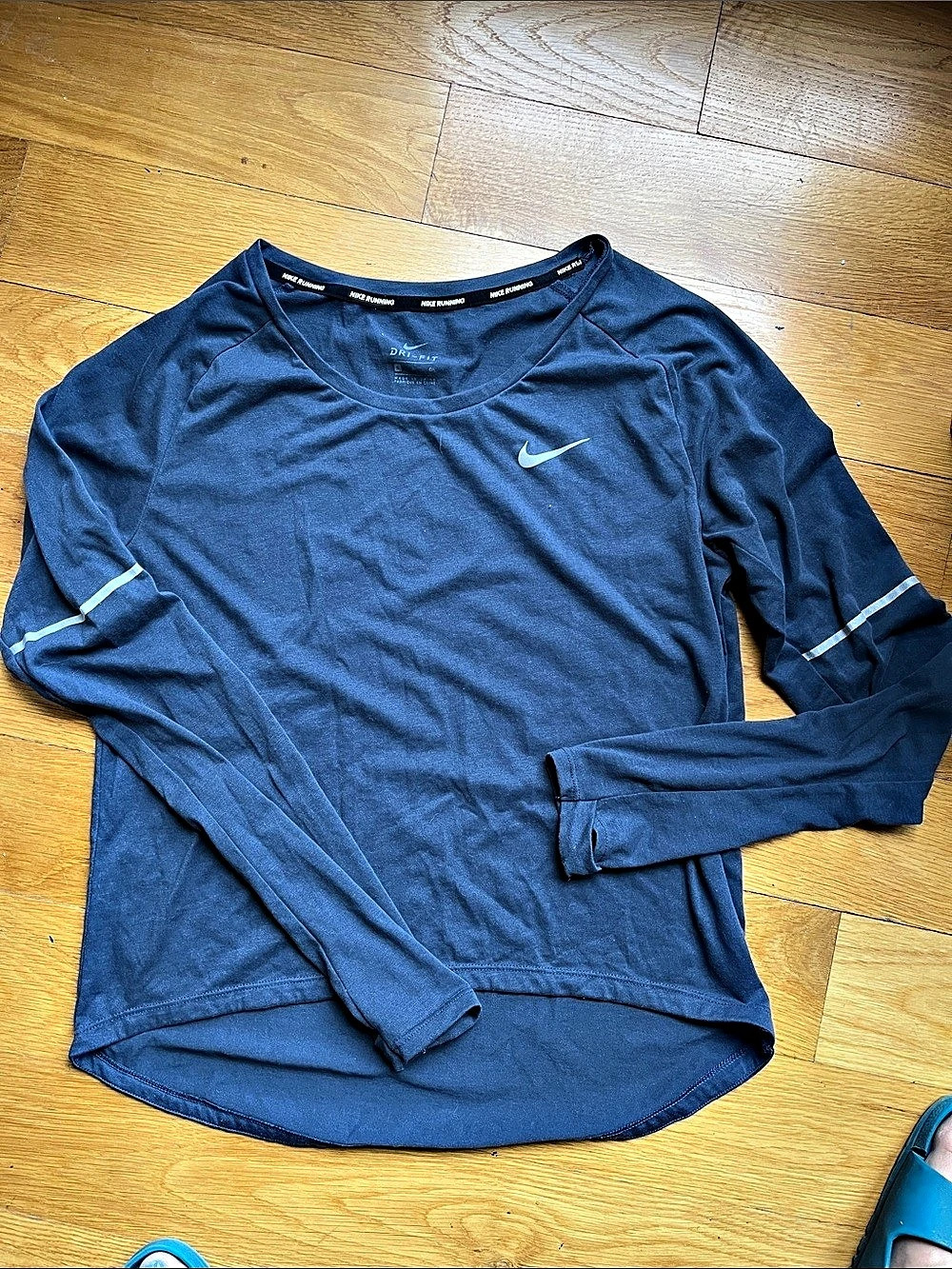 Nike Running Dri-FIT long-sleeve shirt Long Sleeve Running Shirt Blue Size small